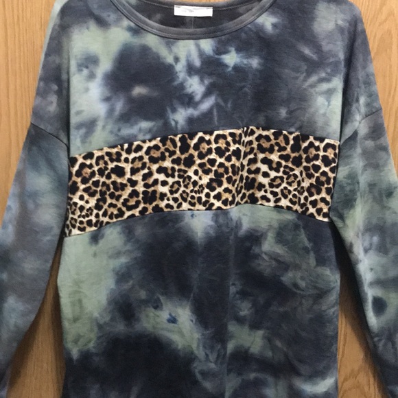Sold❤️❤️Tie-dye top plus sizes long sleeved shirt 2x - Picture 11 of 15